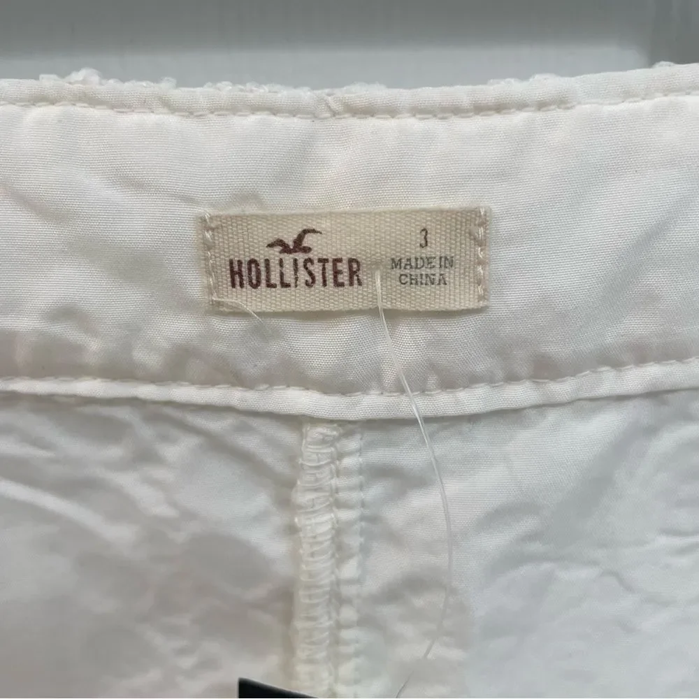 Hollister White Crochet 3 Inch Shorts Fully Lined Women’s Junior’s Size 3